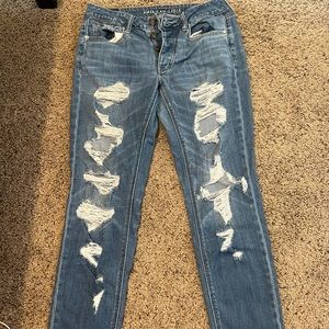 American eagle ripped jeans size 6 regular